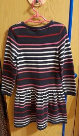 Dívčí svetrové šatičky H&M v.110/116 - 3