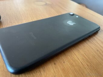 Prodám iPhone 7 128 GB - 3
