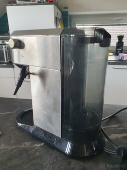 Pákový kávovar Delonghi Dedica EC680 - 3
