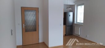 2+KK BŘEZNICKÁ ULICE, VČETNĚ PARKOVACÍHO STÁNÍ - 3