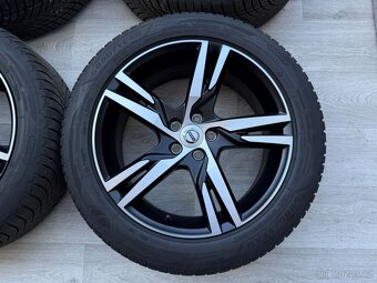 R19 KOLA VOLVO XC40/V90CC 235/50/19 R-DESIGN 2024 - 3
