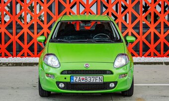 FIAT PUNTO Lounge 1.4 8v 77k - 3