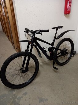 Prodám celeodpruzene horské kolo - 3