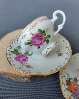 Krásný set porcelánových mokka šálků s podšálkem - 3