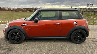 MINI Cooper S 1.6  135 kW Benzín Manuál - 3