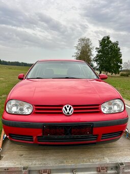 Volkswagen Golf IV 1.6 - 3