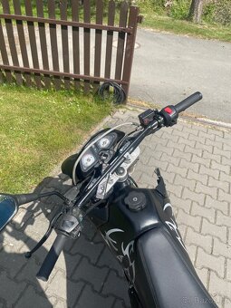 Yuki 125 SM - 3