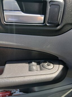 Ford focus - 3