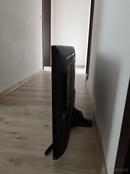 Prodám TV Samsung UE40J5100AW - 3
