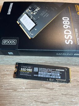 Nevyužívaný a rychlý disk Samsung 980 500GB M.2 (PCIe 3.0 4x - 3