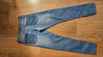 Prodám dětské džíny  vel.146 - 3