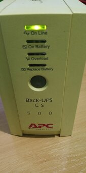 Záložní zdroj APC 500 CS Back UPS - plně funkční - 3
