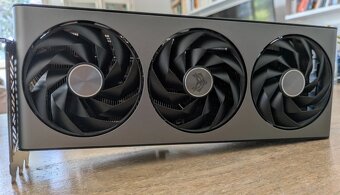 Sapphire Radeon RX 7800 XT NITRO - 16GB - 3