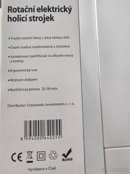 Elektrický rotační holící strojek - 3