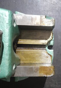 Strojní svěrák 200mm - 3