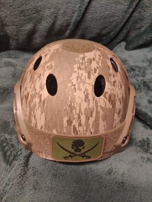 Nabízím k prodeji Vojenská helma FAST (replika), typ PJ - 3