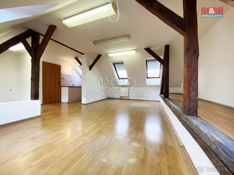 Pronájem kancelářského prostoru, 50 m², J. Hradec - 3