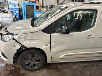 Toyota proace city verso, najeto 23000km, 7 míst - 3