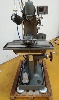 Frézka Deckel FP1 s novým 3osým digitálním čtecím zařízením - 3