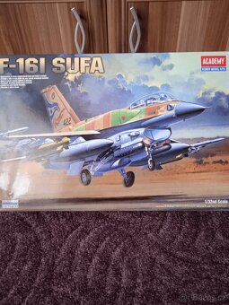 Letadla 1/32 - 3