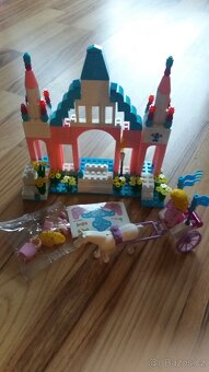 Lego Fairyland 24502 Zámek s koněm Ausini pro 6+ NOVÁ - 3