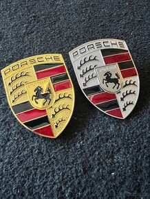 Porsche znak,logo,emblém na kapotu. 5 variant. - 3