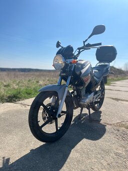 Yamaha YBR 125ccm - 3