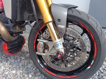 Ducati Monster 1200S - 3