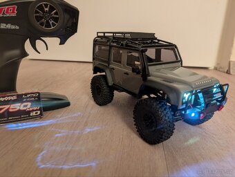 Luxusně vytuněný Traxxas TRX-4M Defender - 3