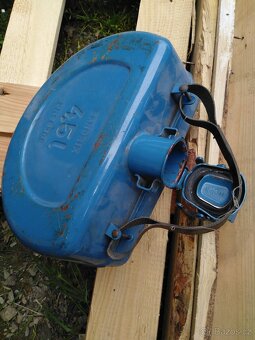 Retro kanystr Sandrik do rezervy vozu 4,5l - 3