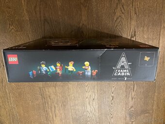 Lego 21338 Chata Áčko - 3