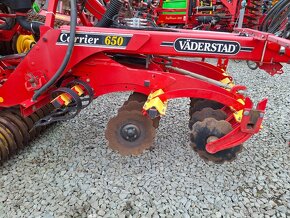 Prodáme diskový podmítač se smykem a přísevem Vaderstad Carr - 3
