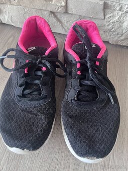Lehké tenisky, zn.Nike, vel.38 - 3