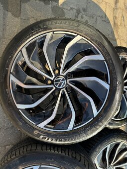 Ventura 5x112 R17 225/44/17 - 3