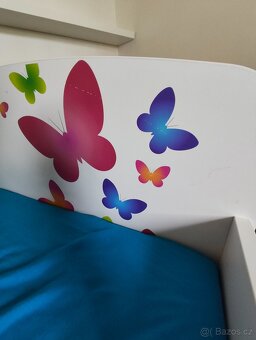 Dětská holčičí postýlka 146x76cm s matrací a prostěradly - 3