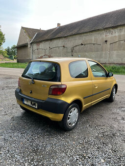 Toyota Yaris 1.0 VVT-i 50kw STK - 3