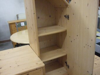 Masivní 5ti dílná stěnka - 3