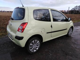 RENAULT TWINGO 1,2i RV 2009 NAJ 119,KLIMA,ZA 39000 KČ - 3