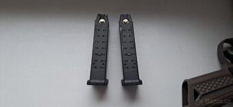 Airsoft pistole aap 01. 2 zásobníky - 3