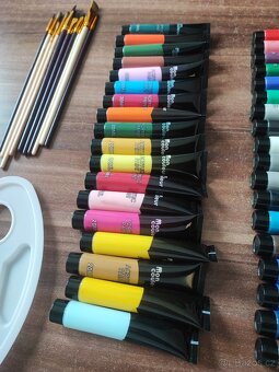 Akrylové barvy, paleta a štětce - 3