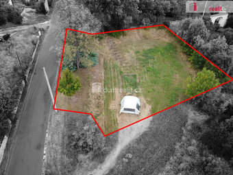 Prodej pozemku v Encovanech - 3