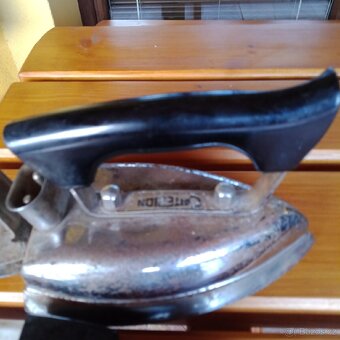 Stará žehlička - 3