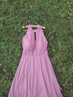 Světle růžové dlouhé plesové šaty - 3