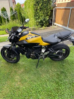 Yamaha MT 07 - 3