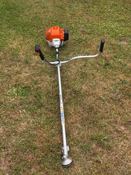 Křovinořez Stihl 235 - 3