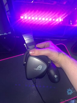 Asus ROG DELTA CORE - 3