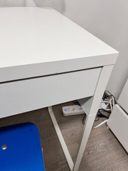 Psací stůl židle růžova a modra a ikea - 3