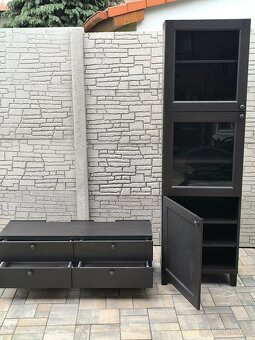 Prodám knihovnu a TV stolek IKEA - 3