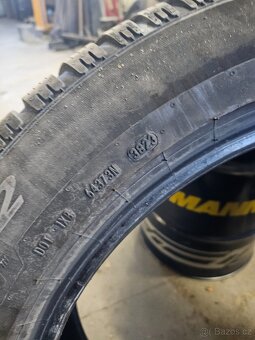 Pneu Pirelli 255/50 R19 - 3