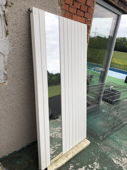 Vertikální radiator Korado Koralux - 3